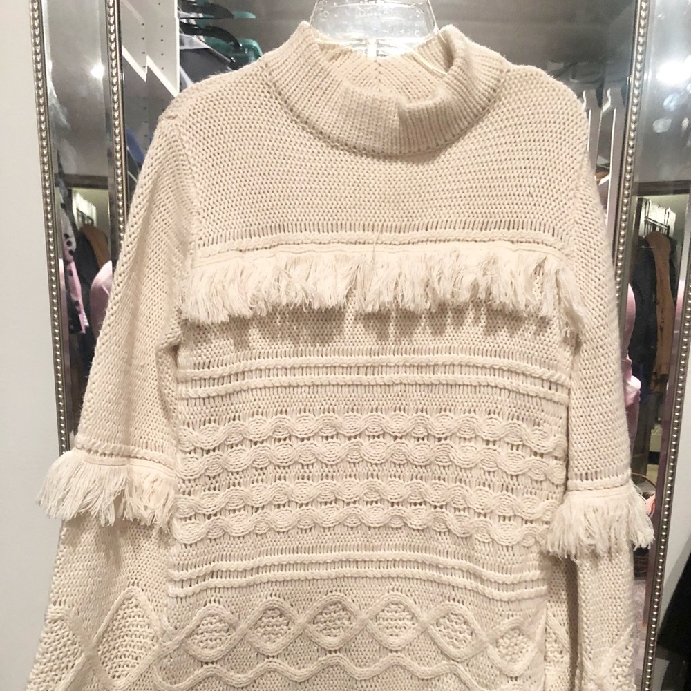 BB Dakota sweater